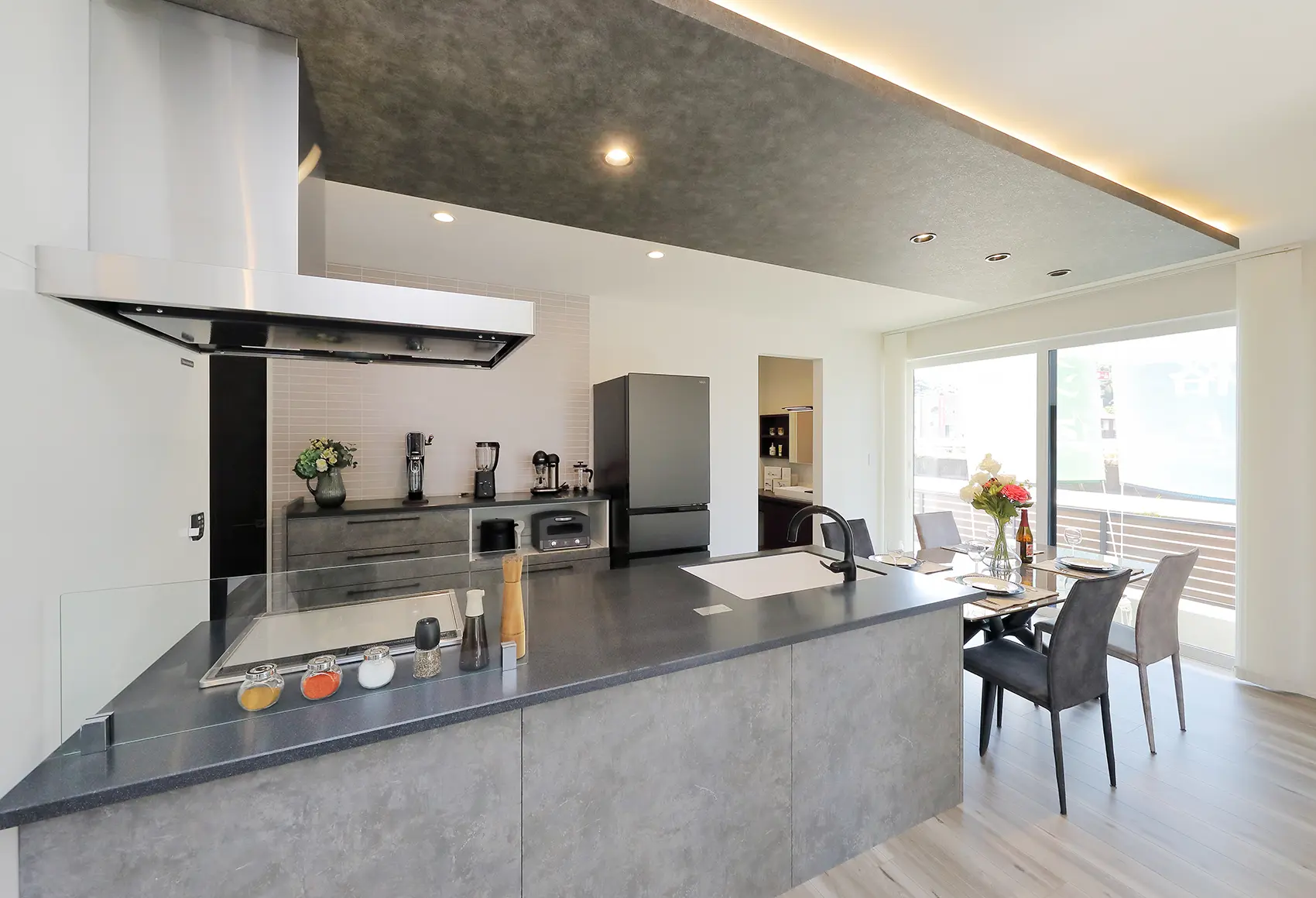 家族がつながるオープンキッチン